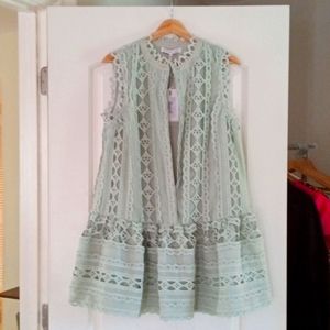 Absolutely gorgeous eyelet mint green 💚 mini dress 👗